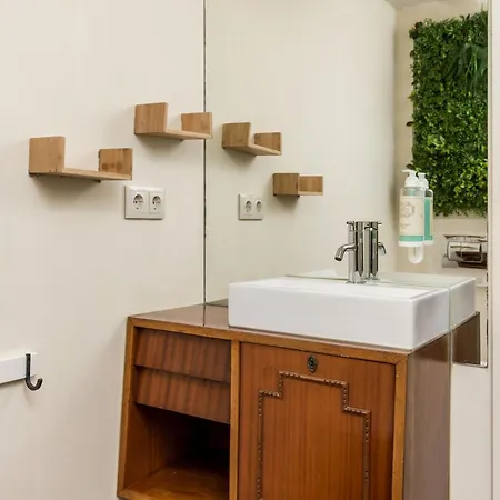 Largo Flores By Double Ninety Apartament